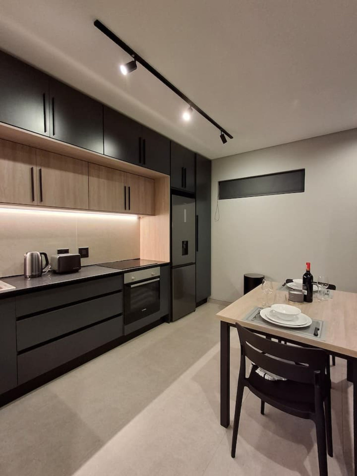 Luxury Foreshore Apartment | Walk to CTICC & V&A - Main Image