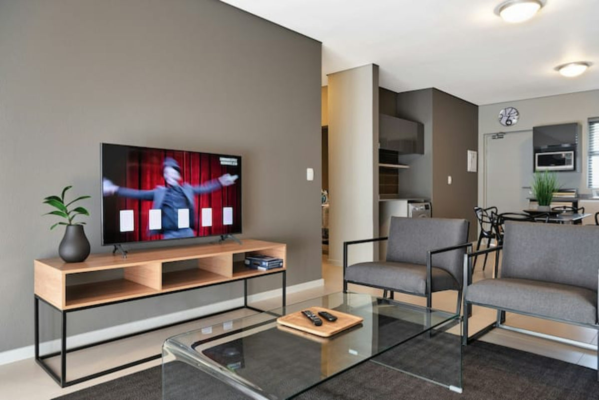 Sea Point Contemporary Living 1 Bed Apartment