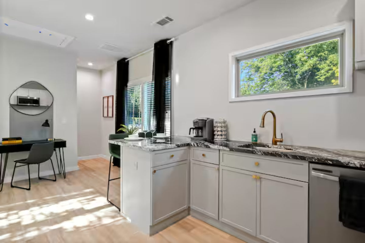 Modern 1 Bed Apartment in Rondebosch