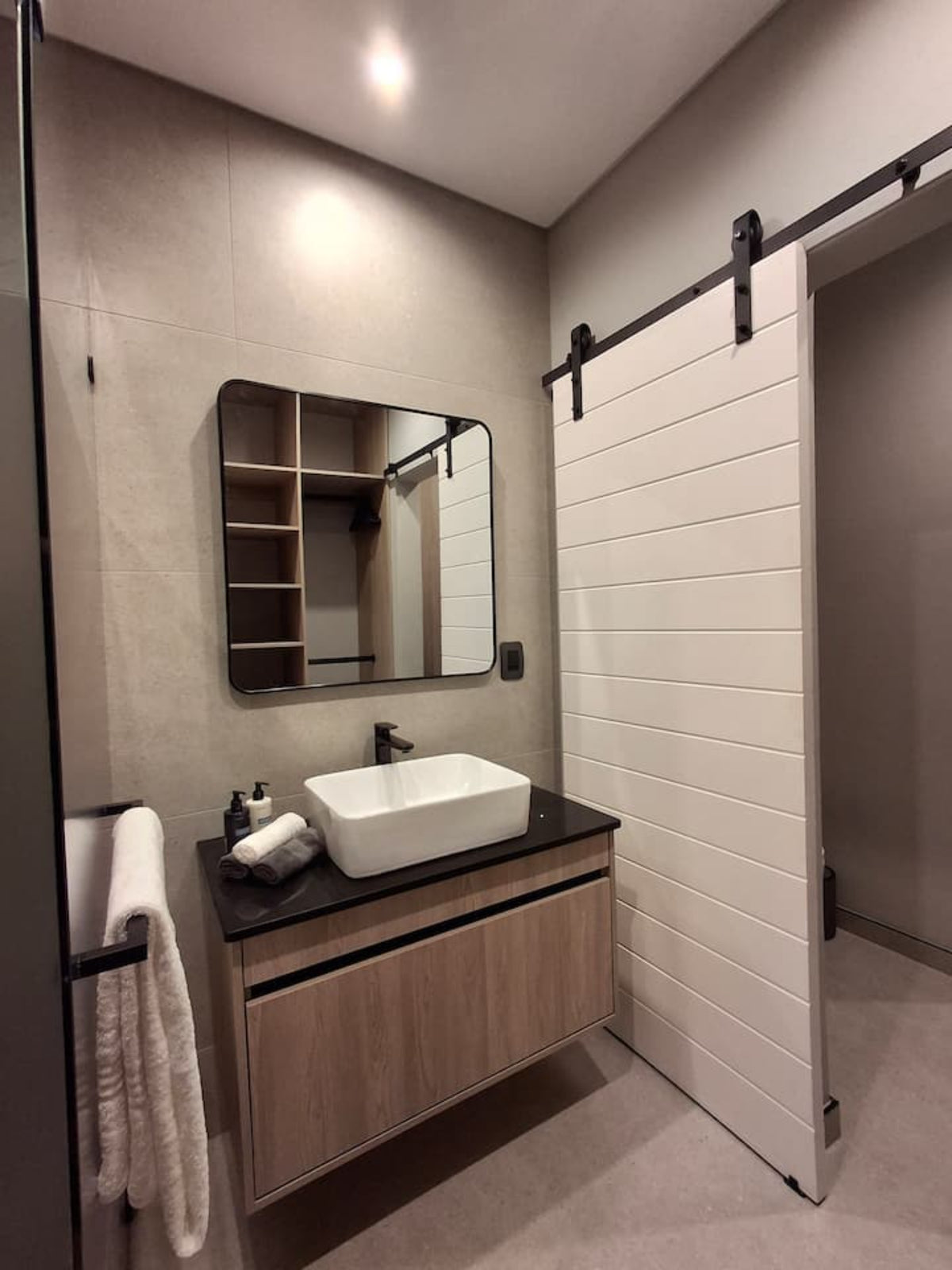 CBD Stylish and Cozy 1 Bed Apartment
