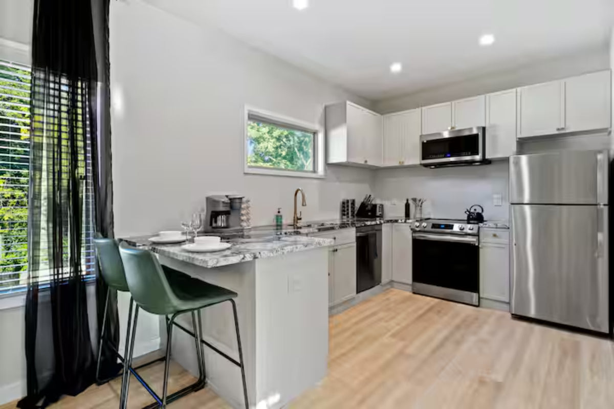 Modern 1 Bed Apartment in Rondebosch