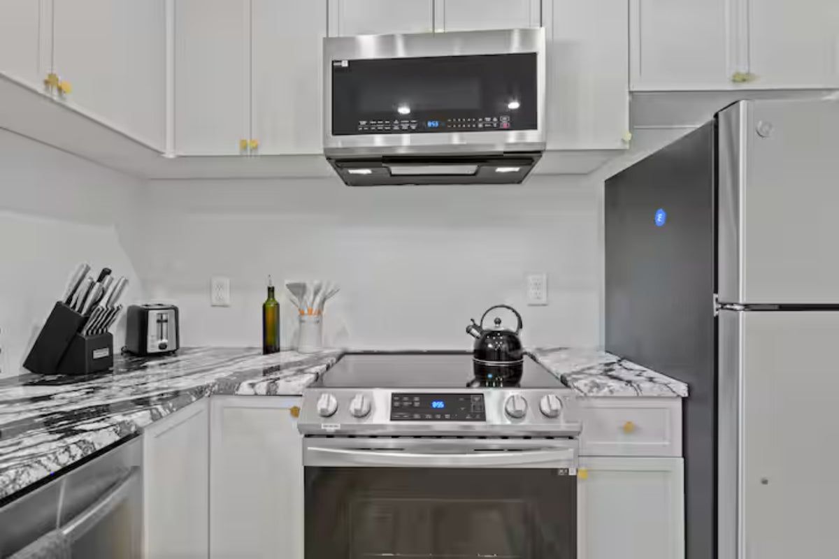 Modern 1 Bed Apartment in Rondebosch