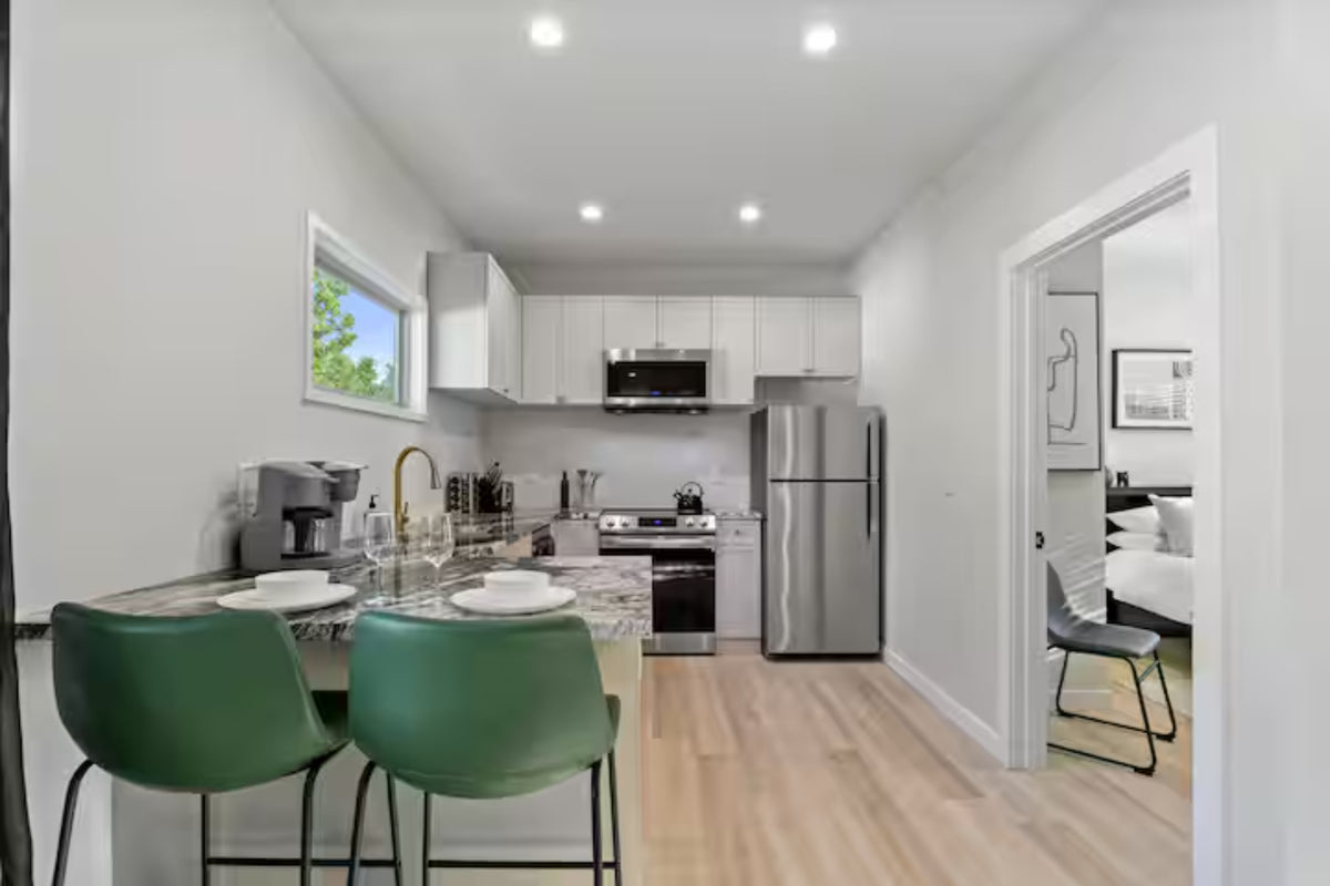 Modern 1 Bed Apartment in Rondebosch