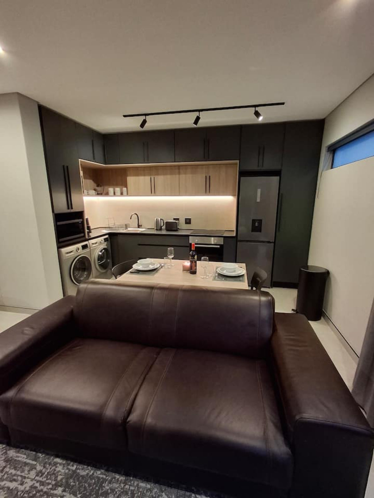 CBD Stylish and Cozy 1 Bed Apartment